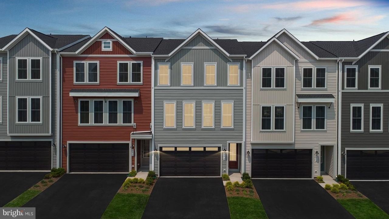 114 Galaxy Pl - Photo 3 of 50