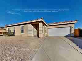 featured image of 2352 E Hazeltine Way