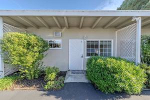 featured image of 130 E 20th St