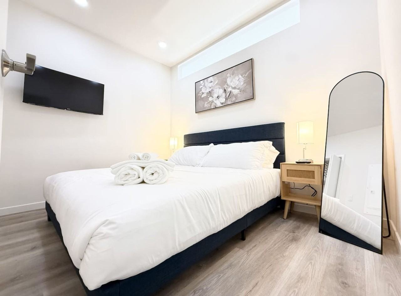 501 Perth Pl #1289478P - Photo 3 of 38