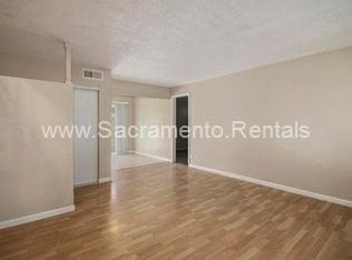 7806 68th Ave - Photo 5 of 16