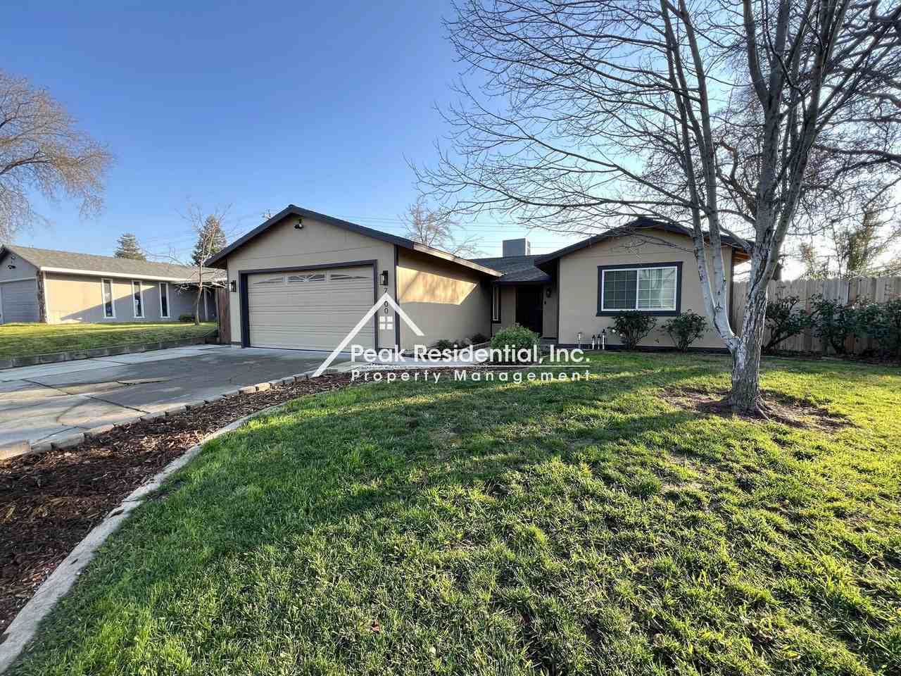 7800 Tabare Ct - Photo 3 of 30