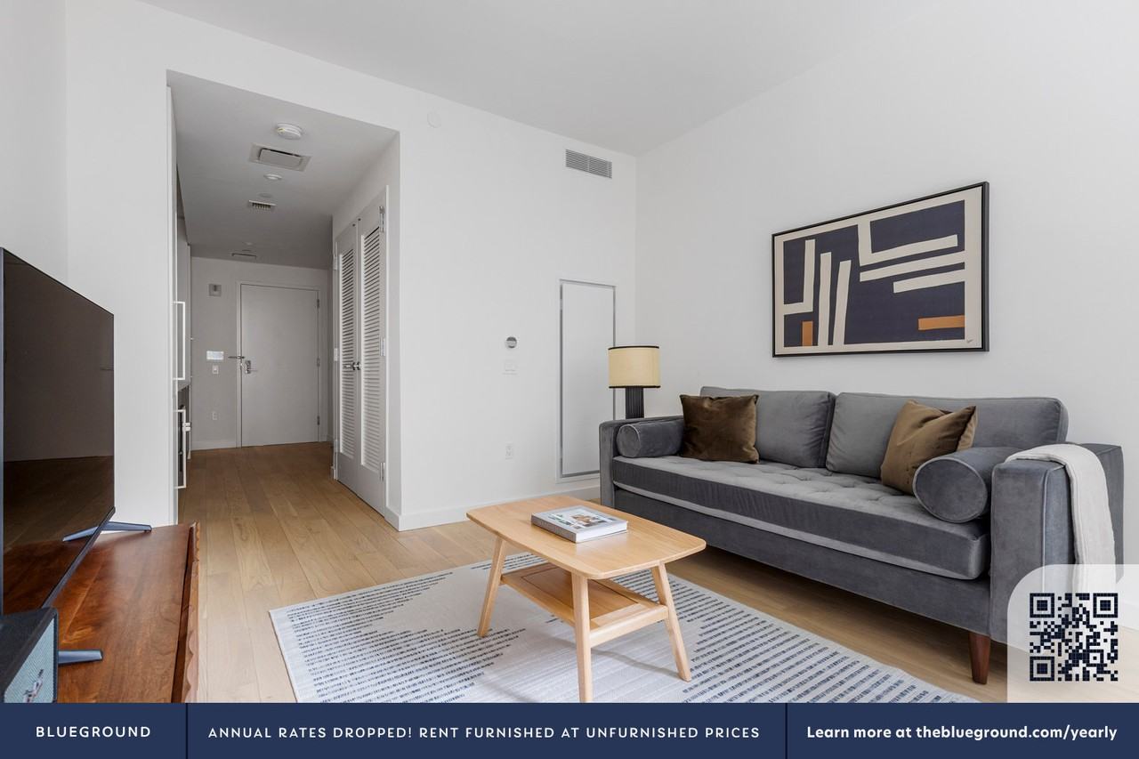 241 W 28th St #2148 - Photo 4 of 30