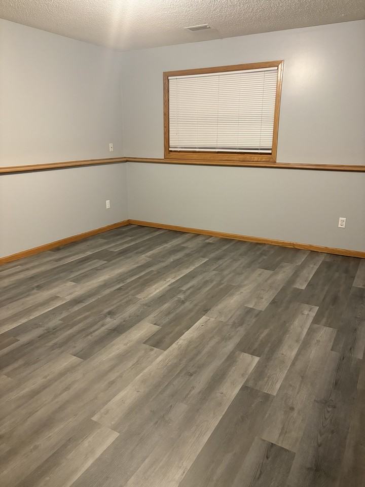 6616 88th Avenue North - Photo 4 of 7