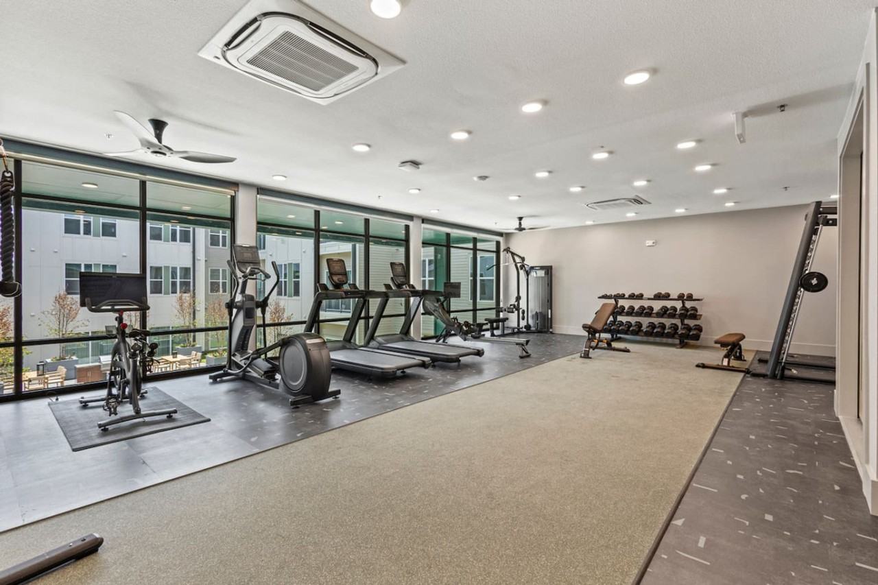 596 W 9th St #1335765P - Photo 7 of 24