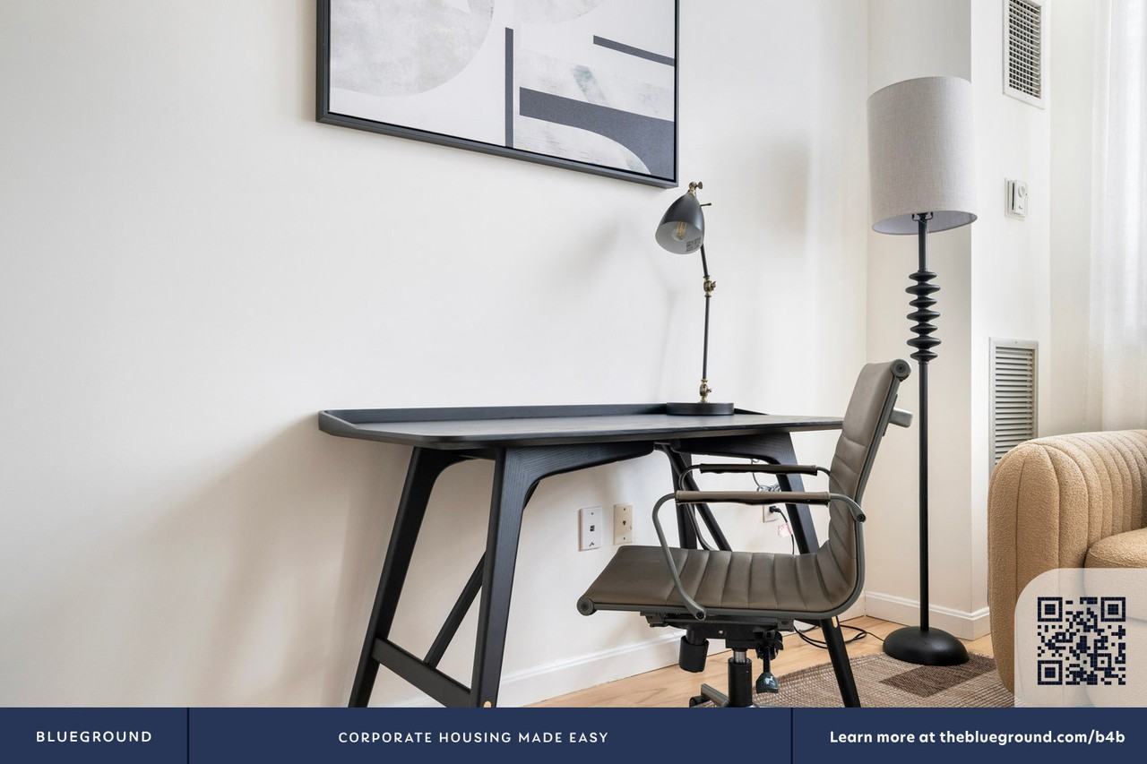 106 13th St #1301 - Photo 5 of 26