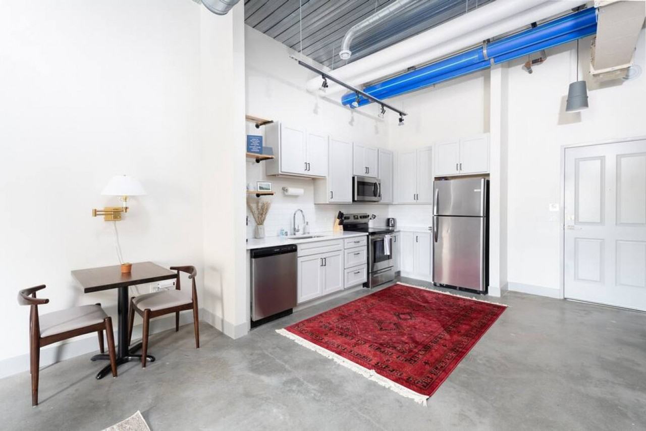 1009 W Juneau Ave #1379000P - Photo 5 of 24