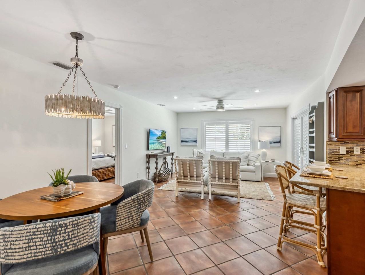 510 106th Ave N #1387169P - Photo 2 of 50