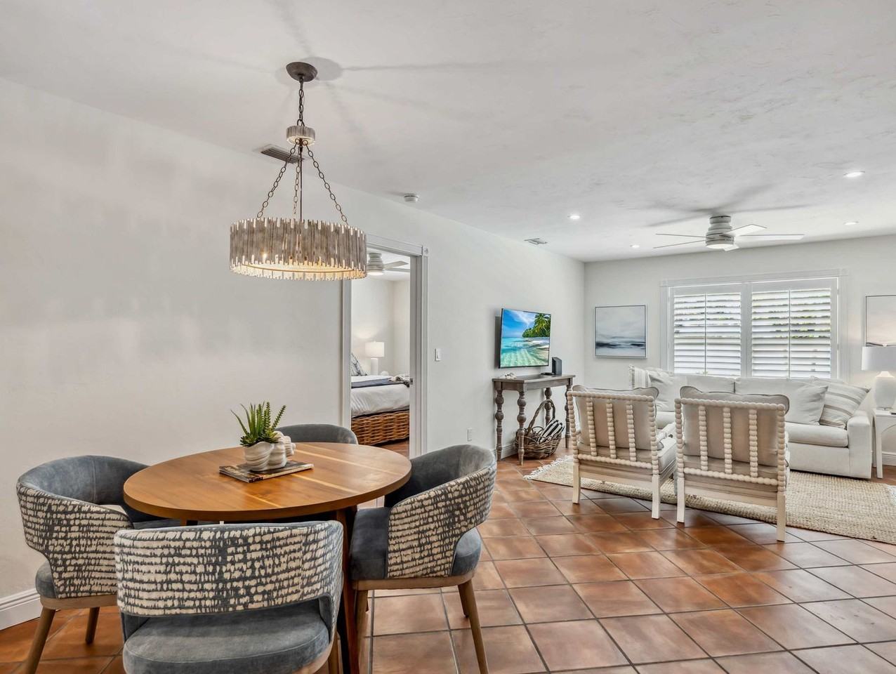 510 106th Ave N #1387169P - Photo 3 of 50