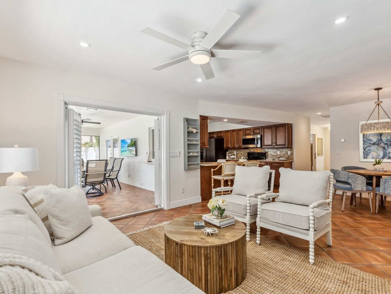 510 106th Ave N #1387169P - Photo 6 of 50