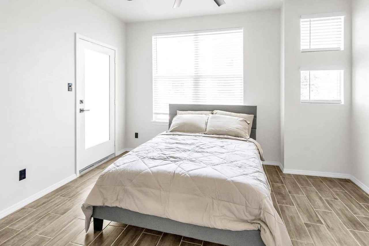 3518 Dennis St #1387517P - Photo 3 of 21