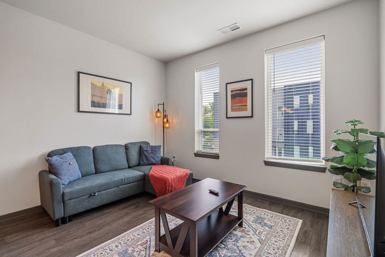 6160 N Rural St #1388733P - Photo 4 of 44