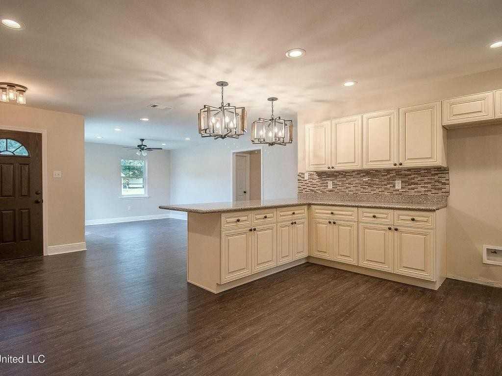 3508 Nunnally St - Photo 4 of 17