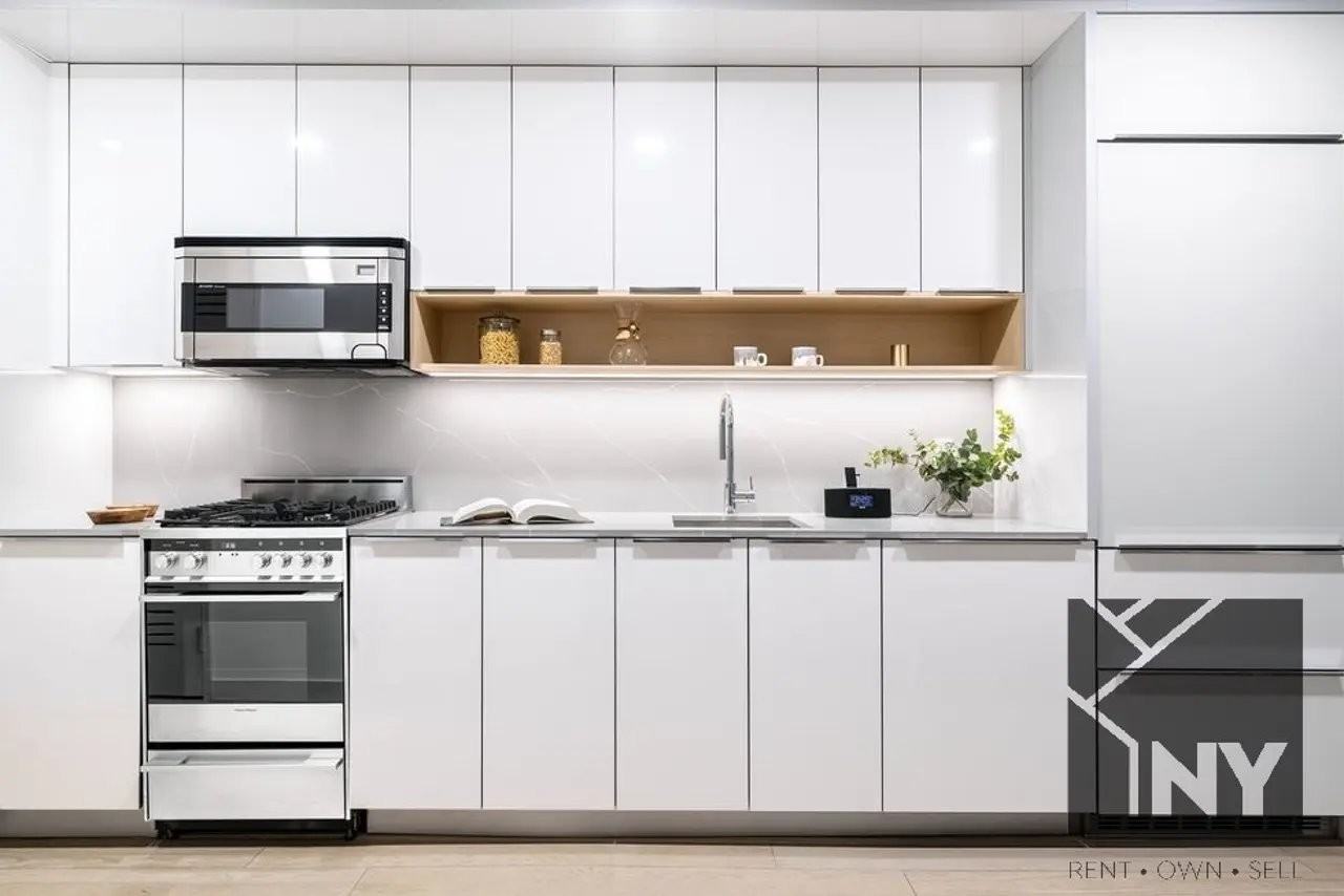 20 Wall St #2302 - Photo 3 of 5