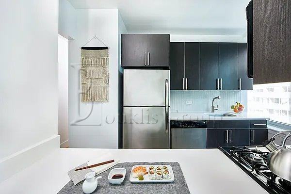 Water St #1108 - Photo 6 of 8