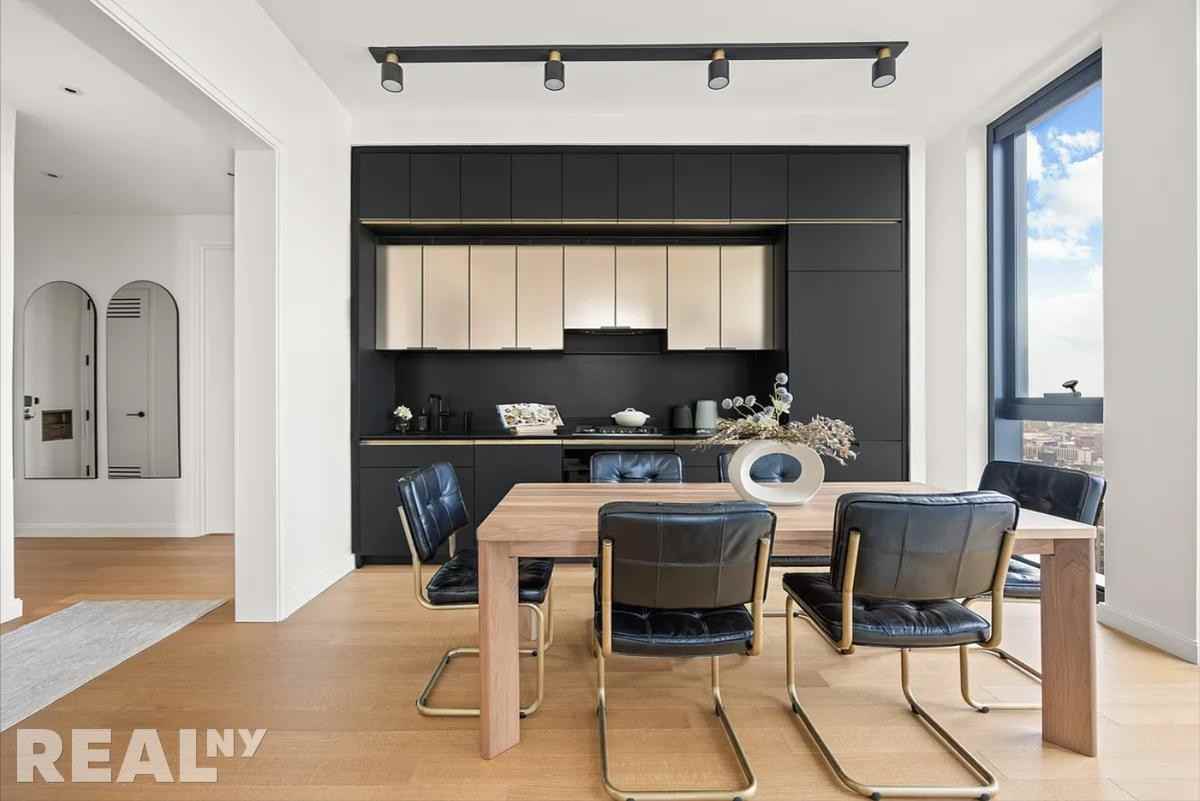 Fleet St #12A - Photo 2 of 14