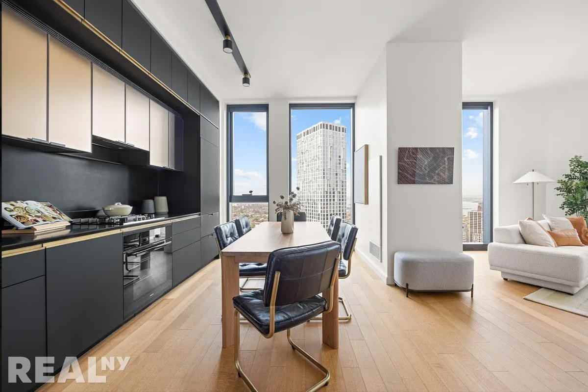 Fleet St #12A - Photo 3 of 14