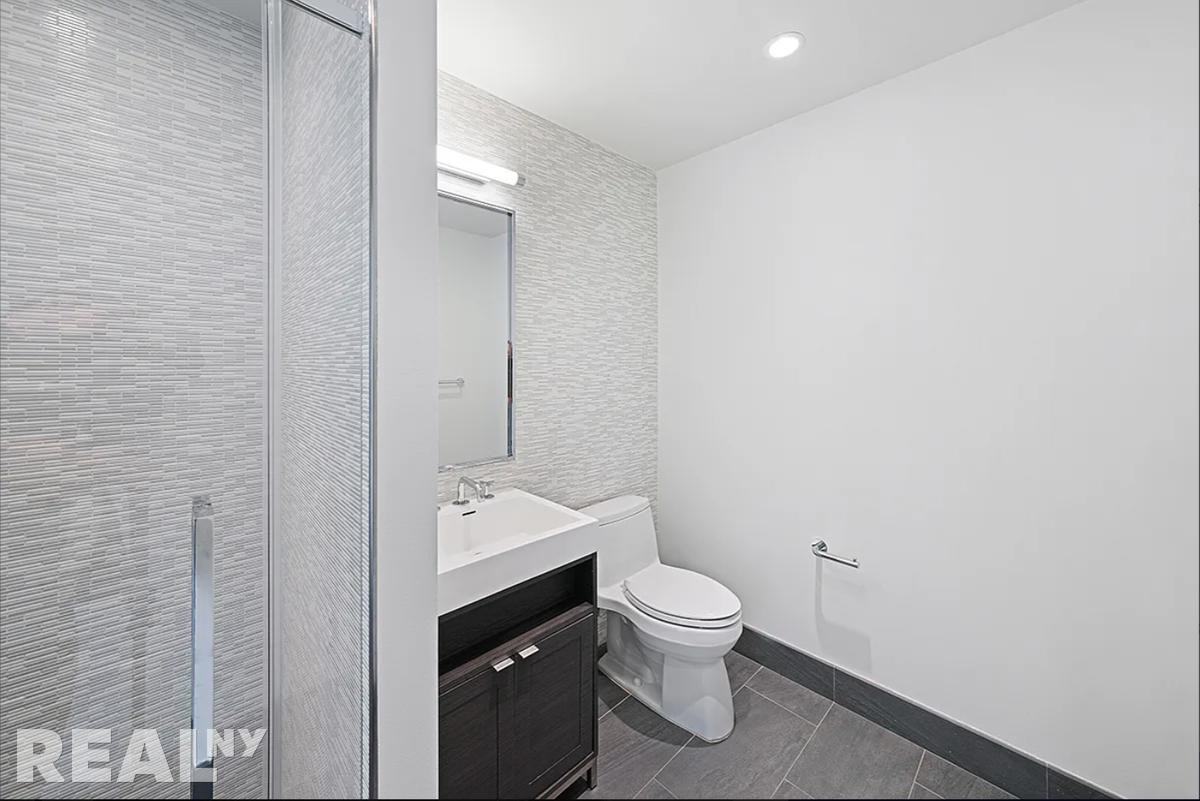 10th Ave #19H - Photo 3 of 8