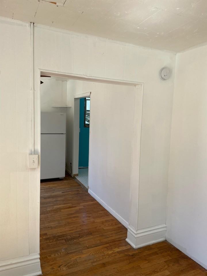 433 S Washington St #1W - Photo 7 of 12