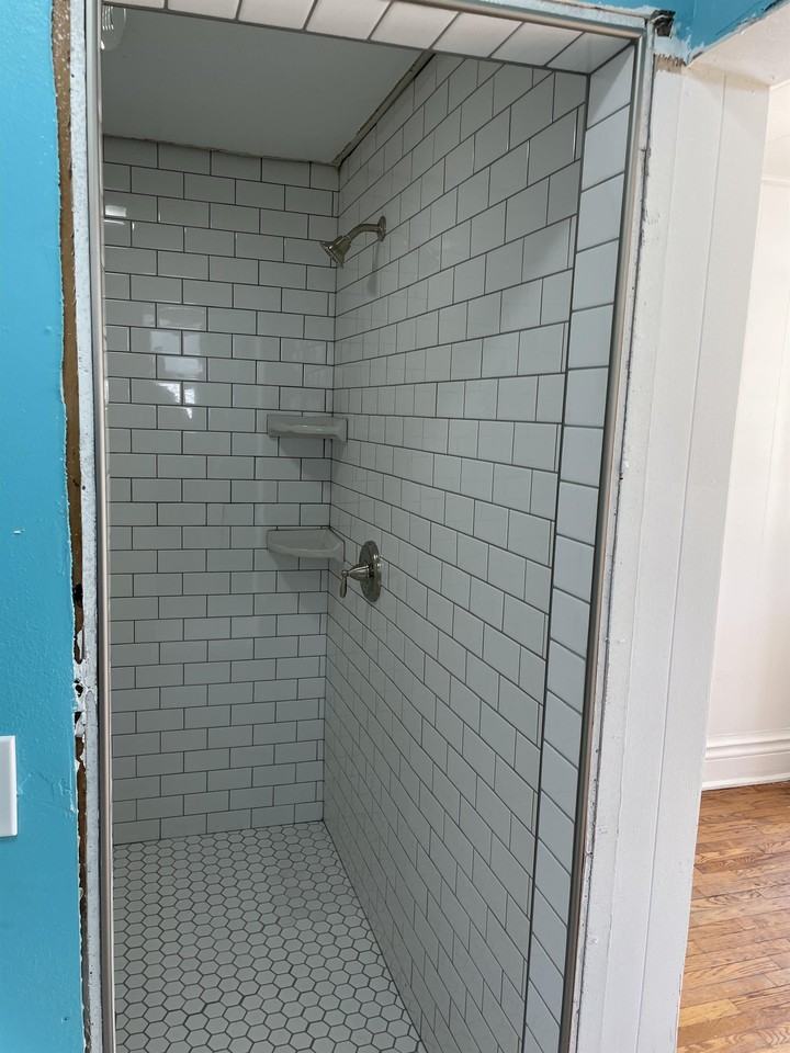 433 S Washington St #1W - Photo 6 of 12