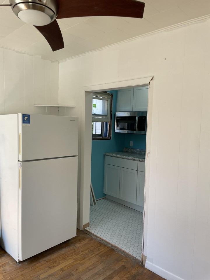 433 S Washington St #1W - Photo 7 of 12