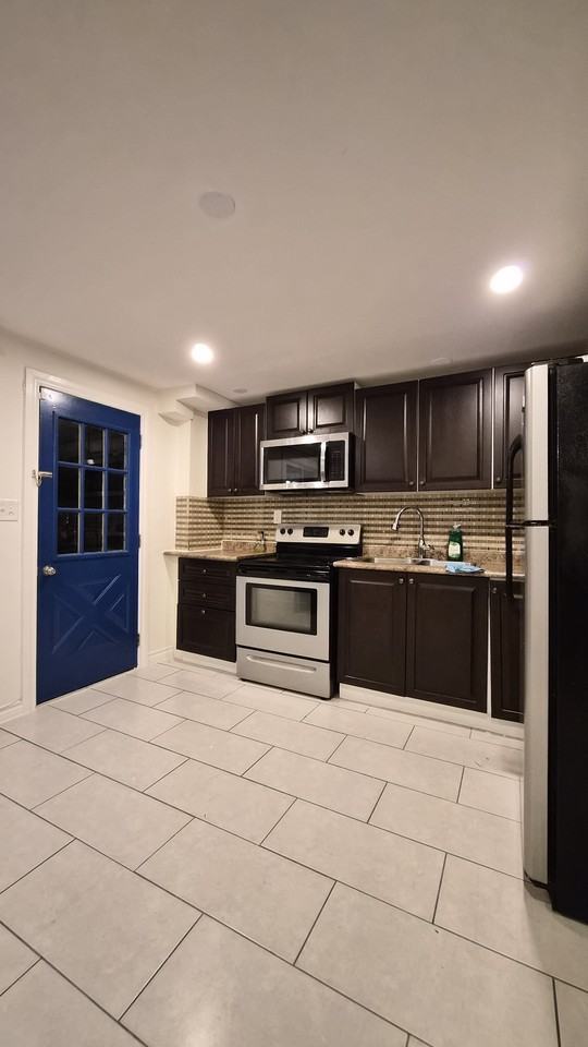 10735 Atwater Crescent - Photo 3 of 29