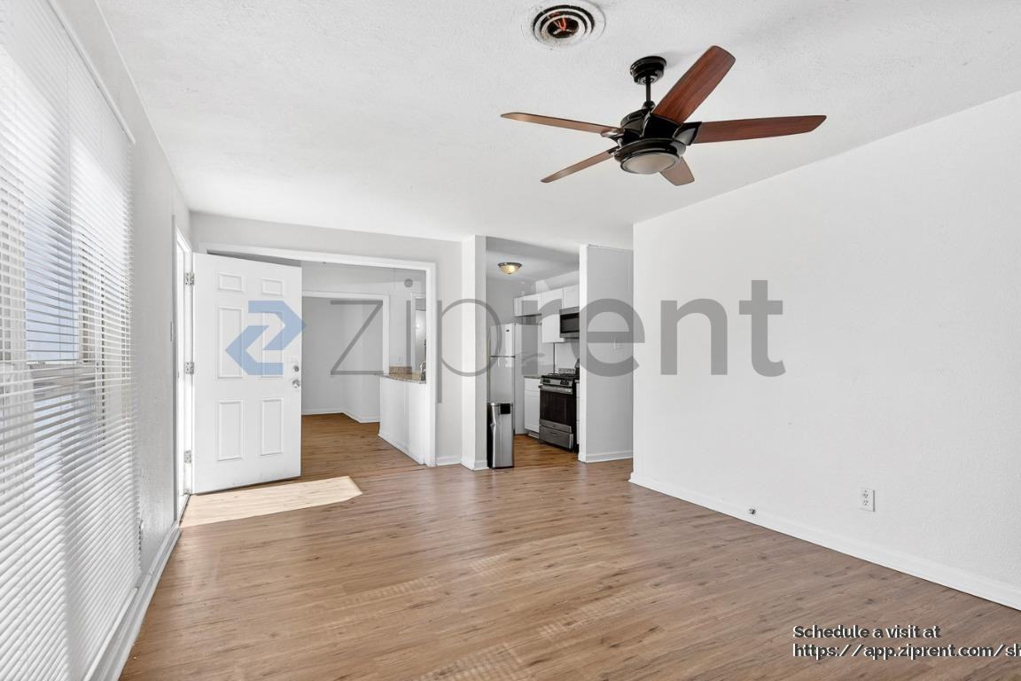 5105 Willie St - Photo 6 of 15