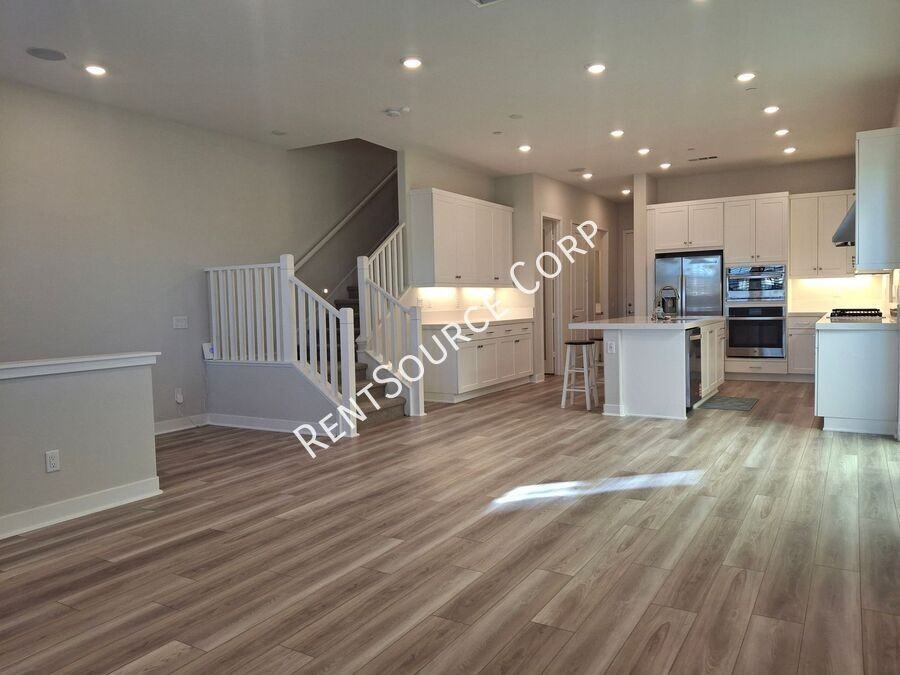 27231 Coyote Bush Ct - Photo 5 of 36