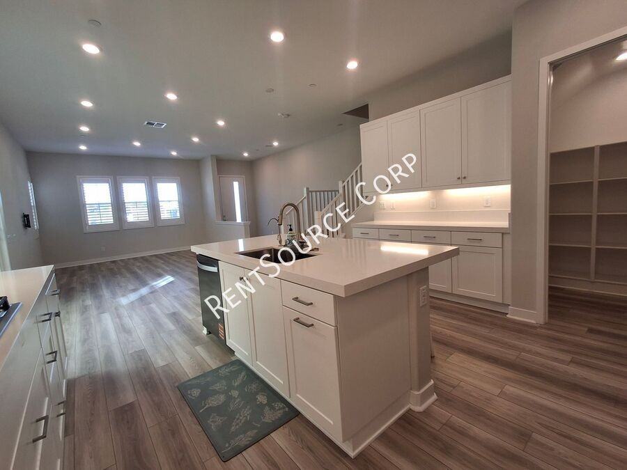 27231 Coyote Bush Ct - Photo 7 of 36