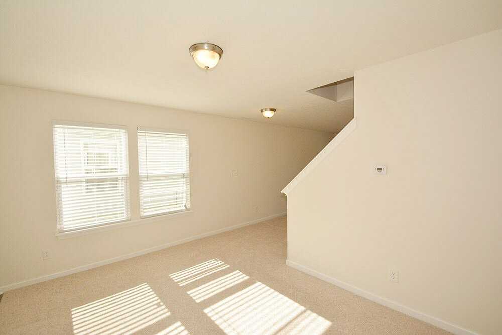 8341 Sansa St - Photo 4 of 30