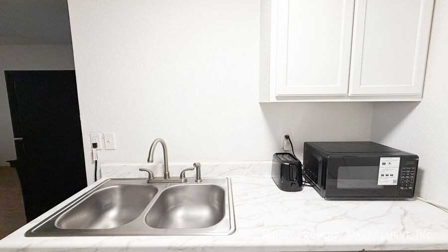 3702 Ave. R Back - Photo 7 of 14