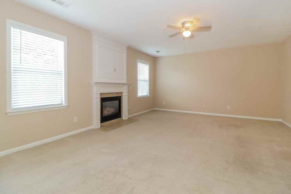 5080 Fieldstone View Cir - Photo 4 of 17