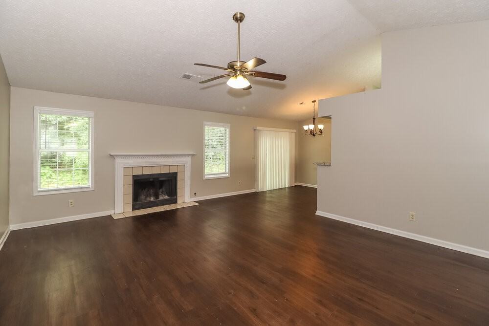 5009 River Rock Way - Photo 3 of 15