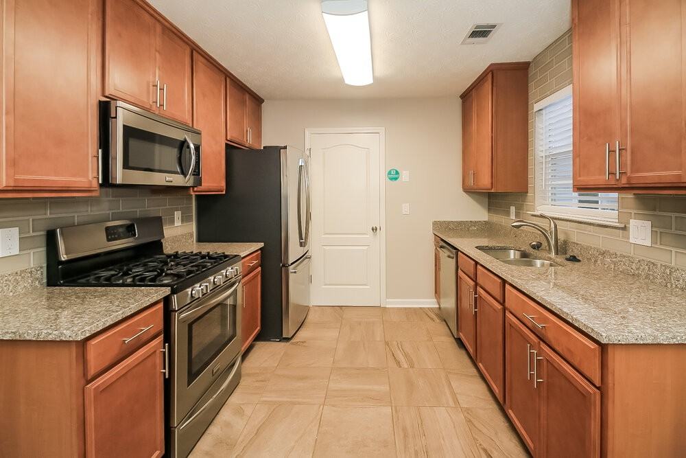 254 Players Cir - Photo 6 of 17