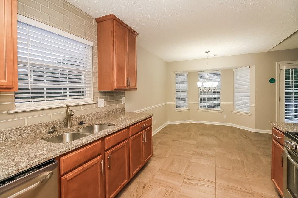 254 Players Cir - Photo 7 of 17