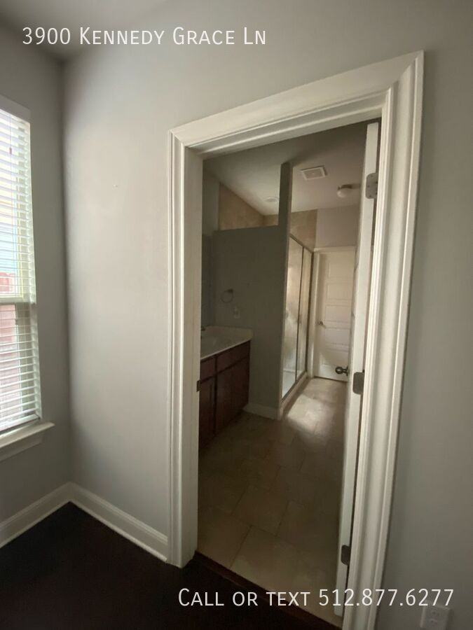 3900 Kennedy Grace Ln - Photo 6 of 24