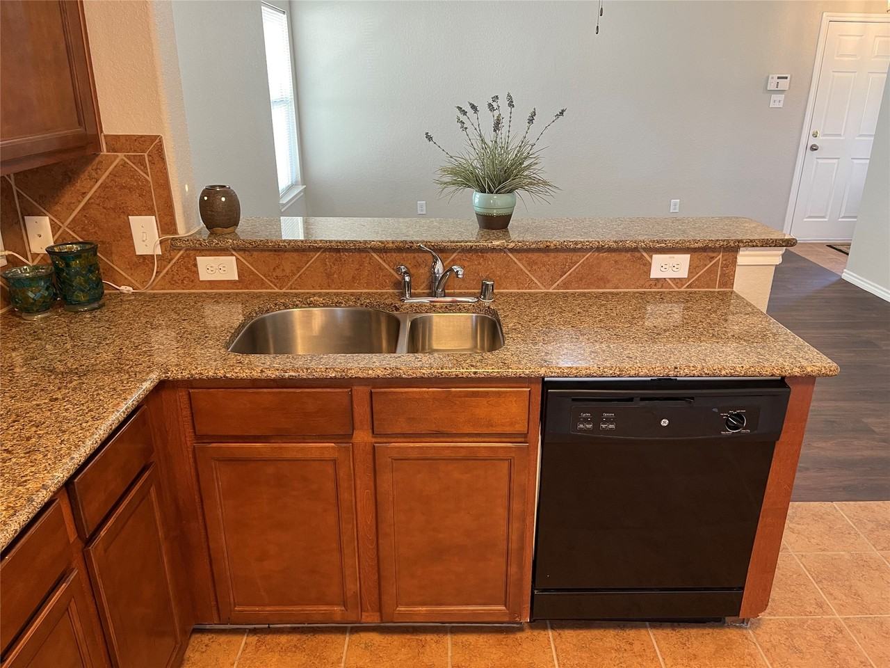 9122 River Dale Canyon Ln #9122 - Photo 7 of 22