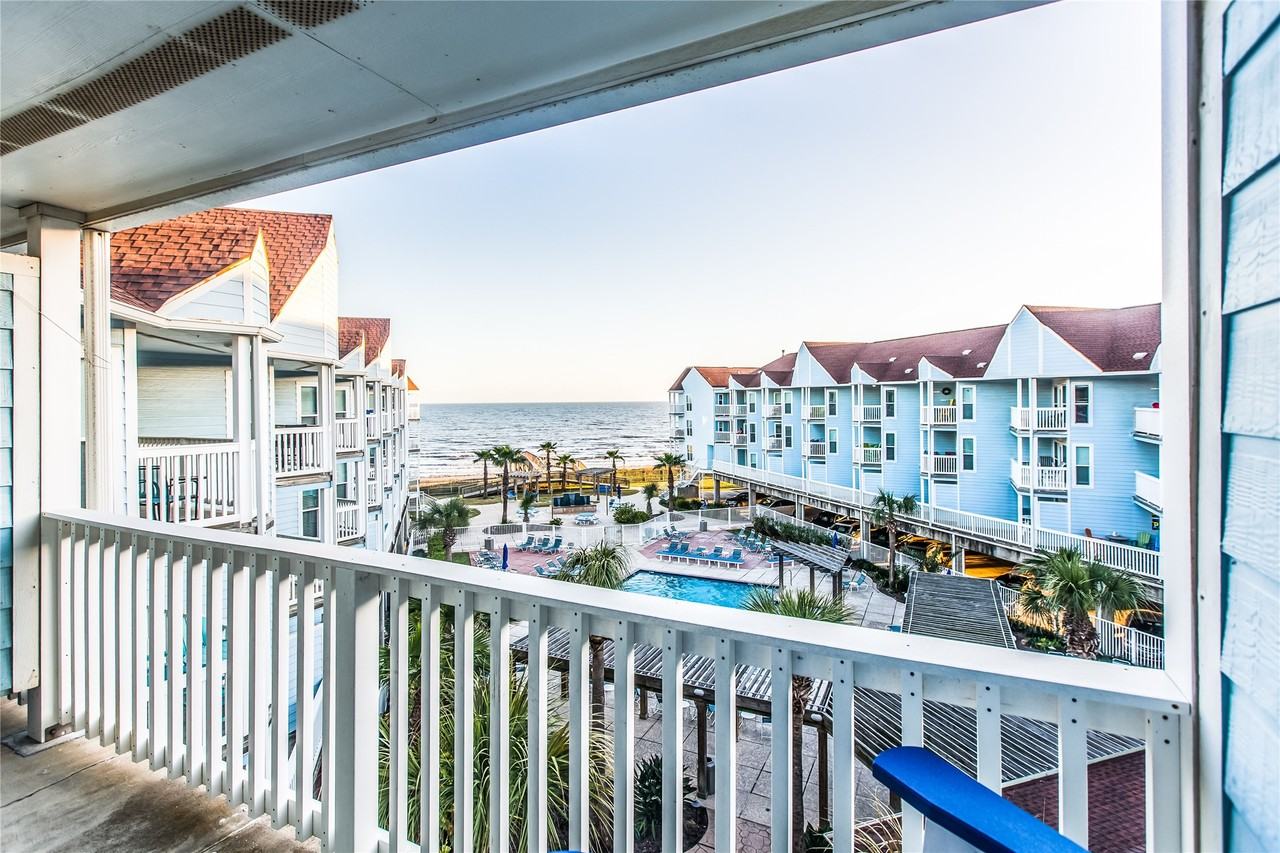 10811 Termini San Luis Pass Rd #10811-2303 - Photo 3 of 14