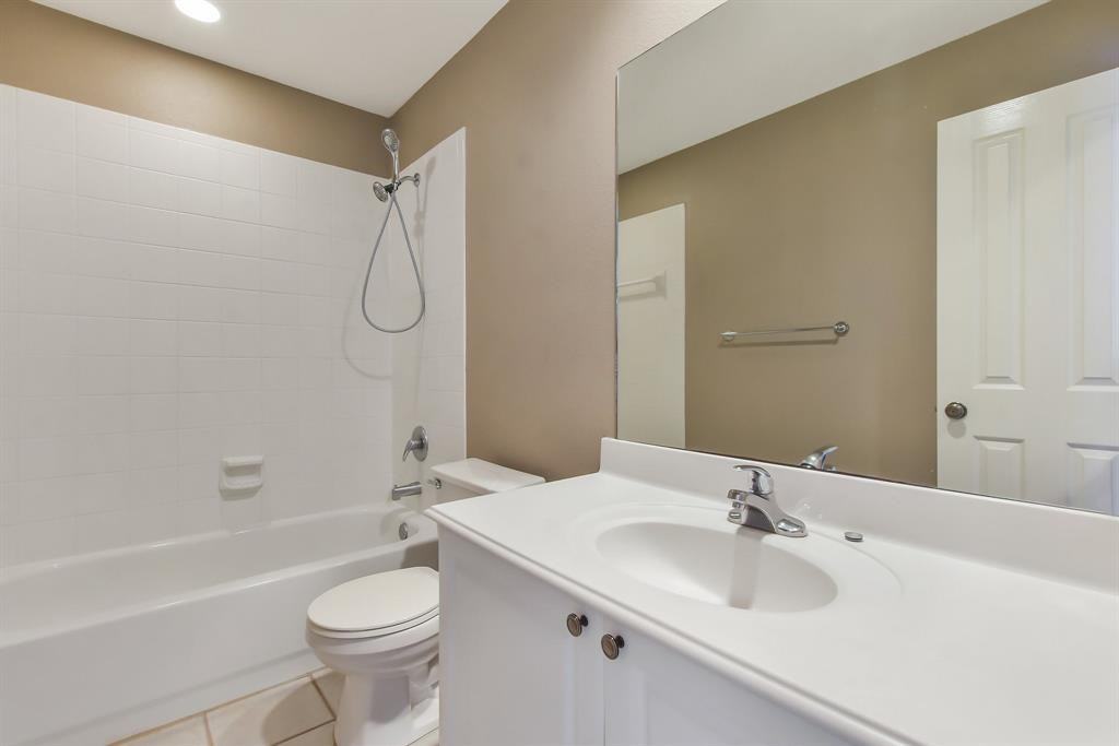 80 Scarlet Woods Ct #80 - Photo 3 of 17