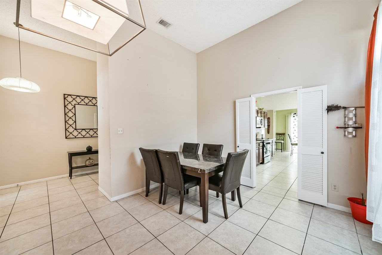 15519 Montesa Dr #15519 - Photo 3 of 37