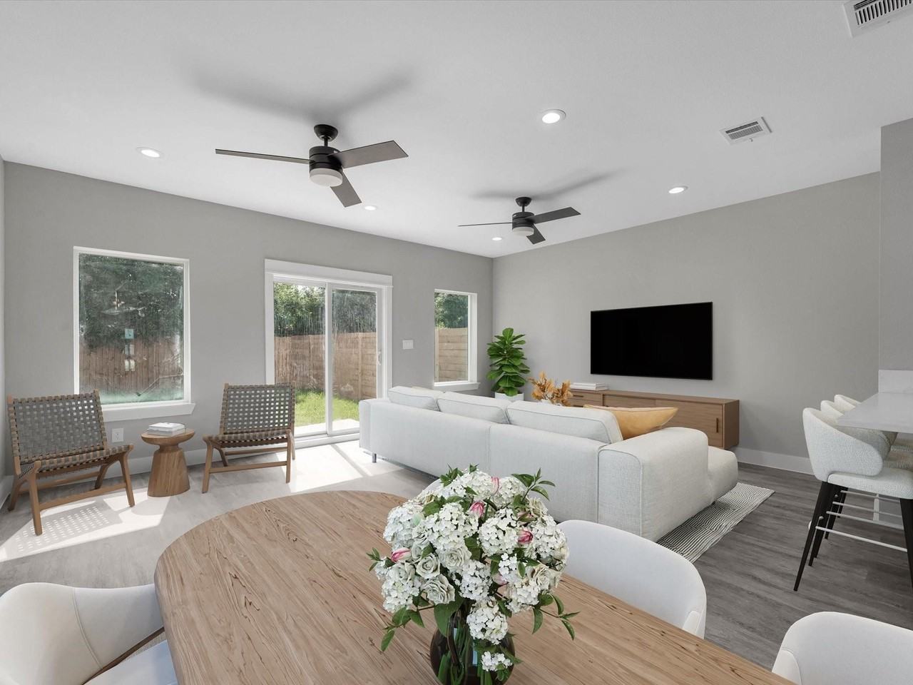 8010 Easter St #8010A - Photo 6 of 12