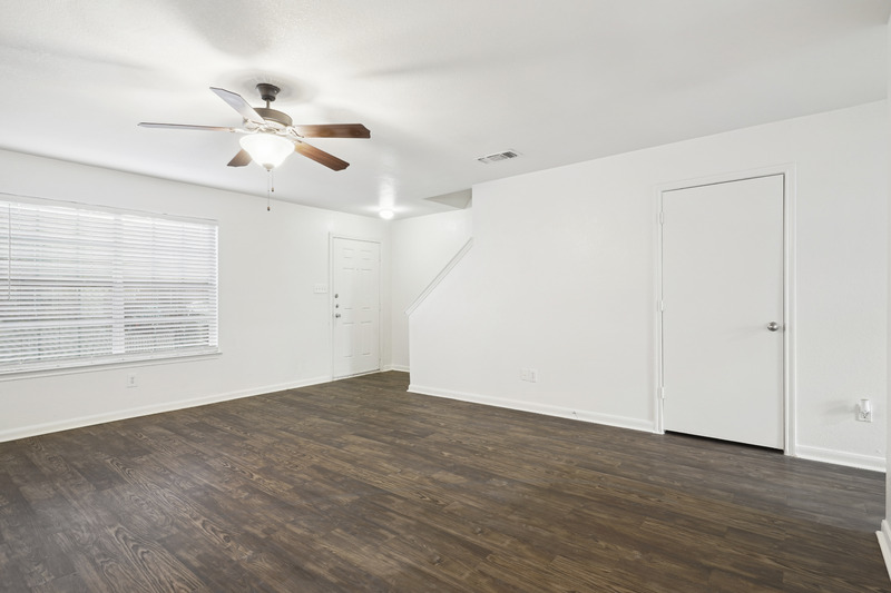 100 Heather Lane - Photo 7 of 13