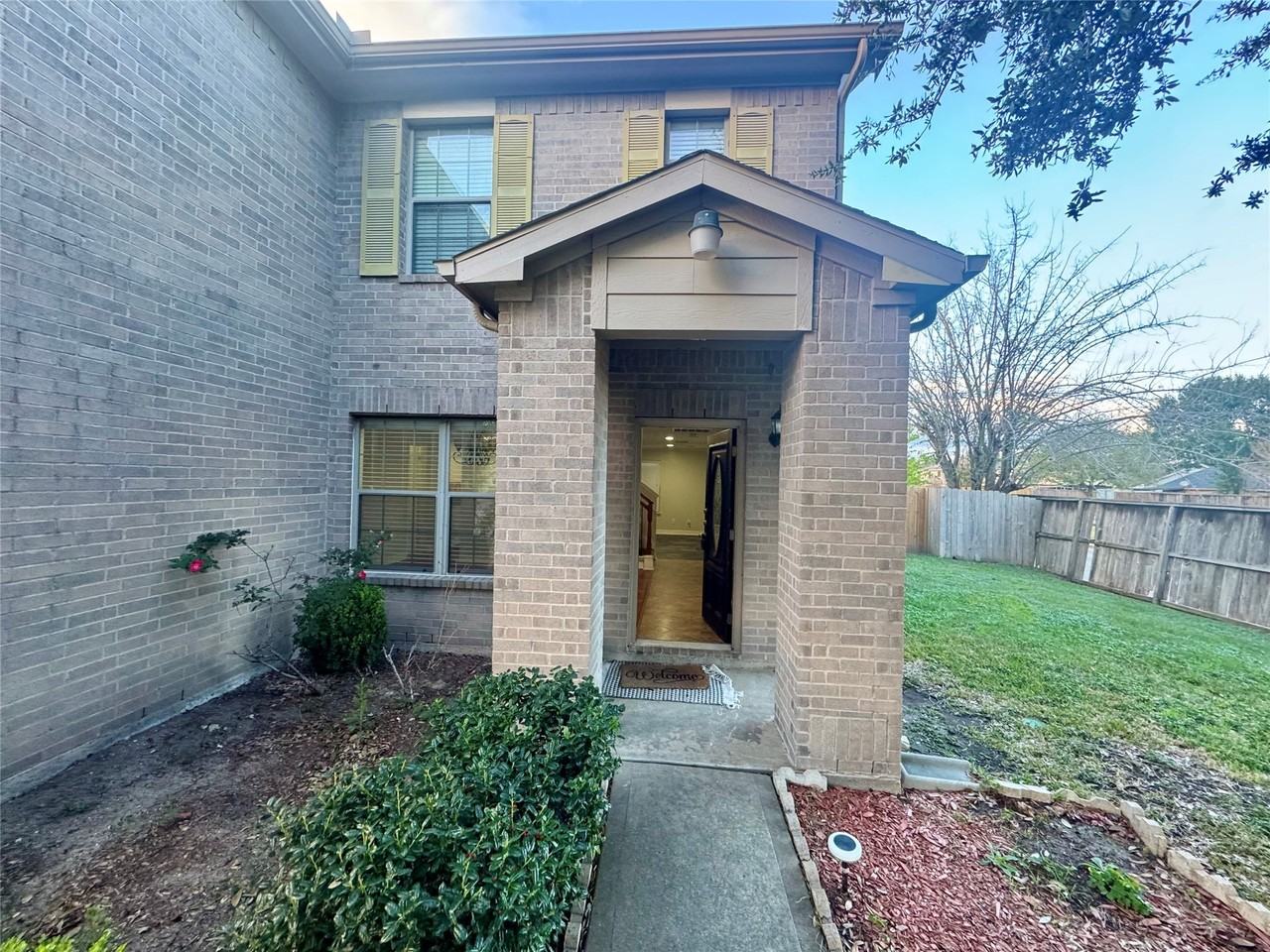 9327 Purston Ct #9327 - Photo 2 of 27