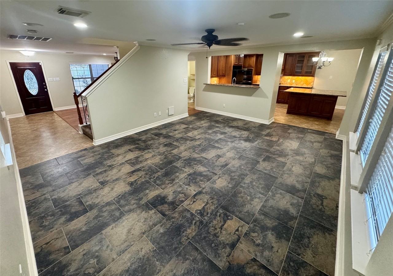 9327 Purston Ct #9327 - Photo 4 of 27