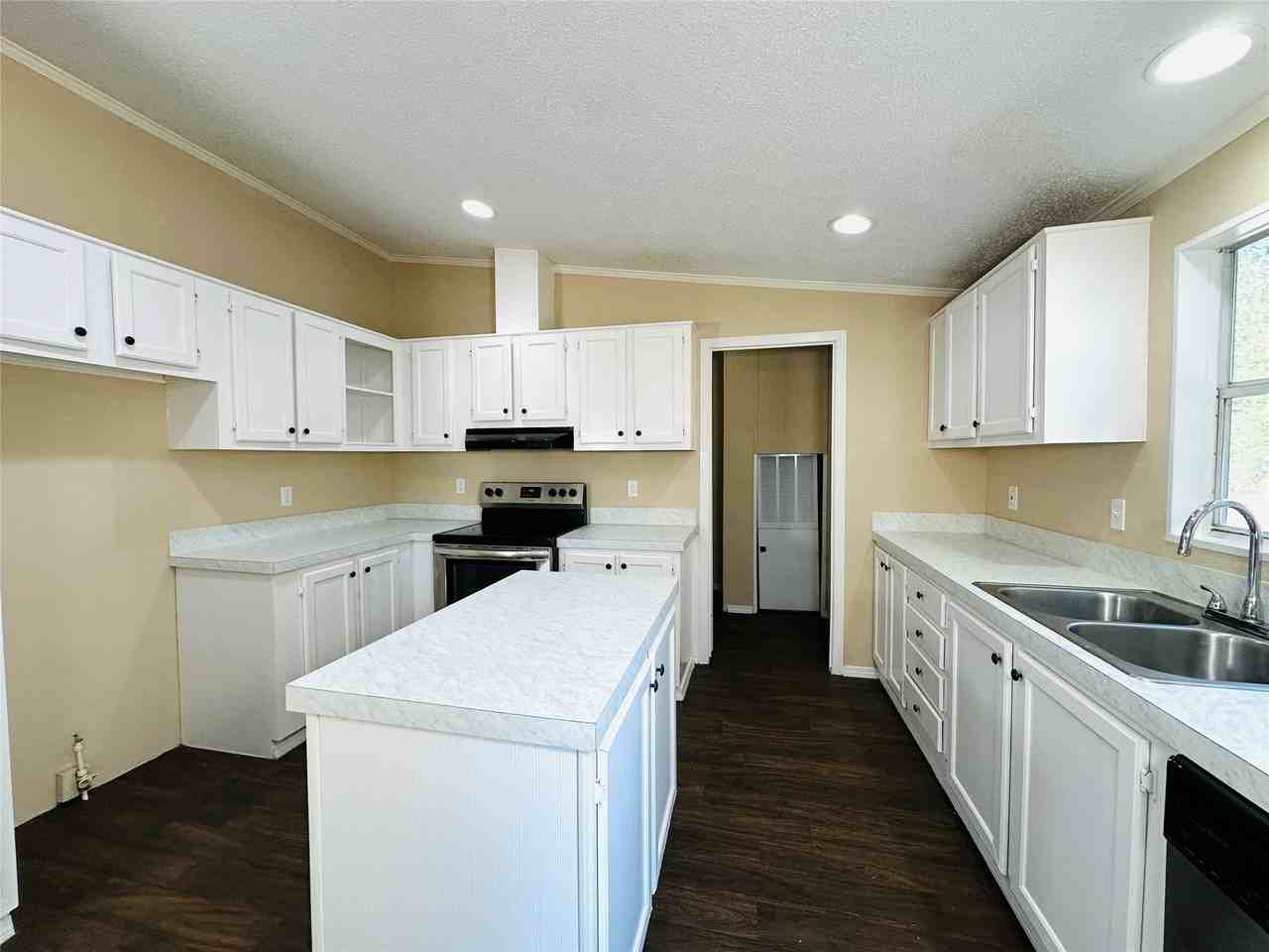 16497 Spring Rain Ct #16497 - Photo 3 of 18