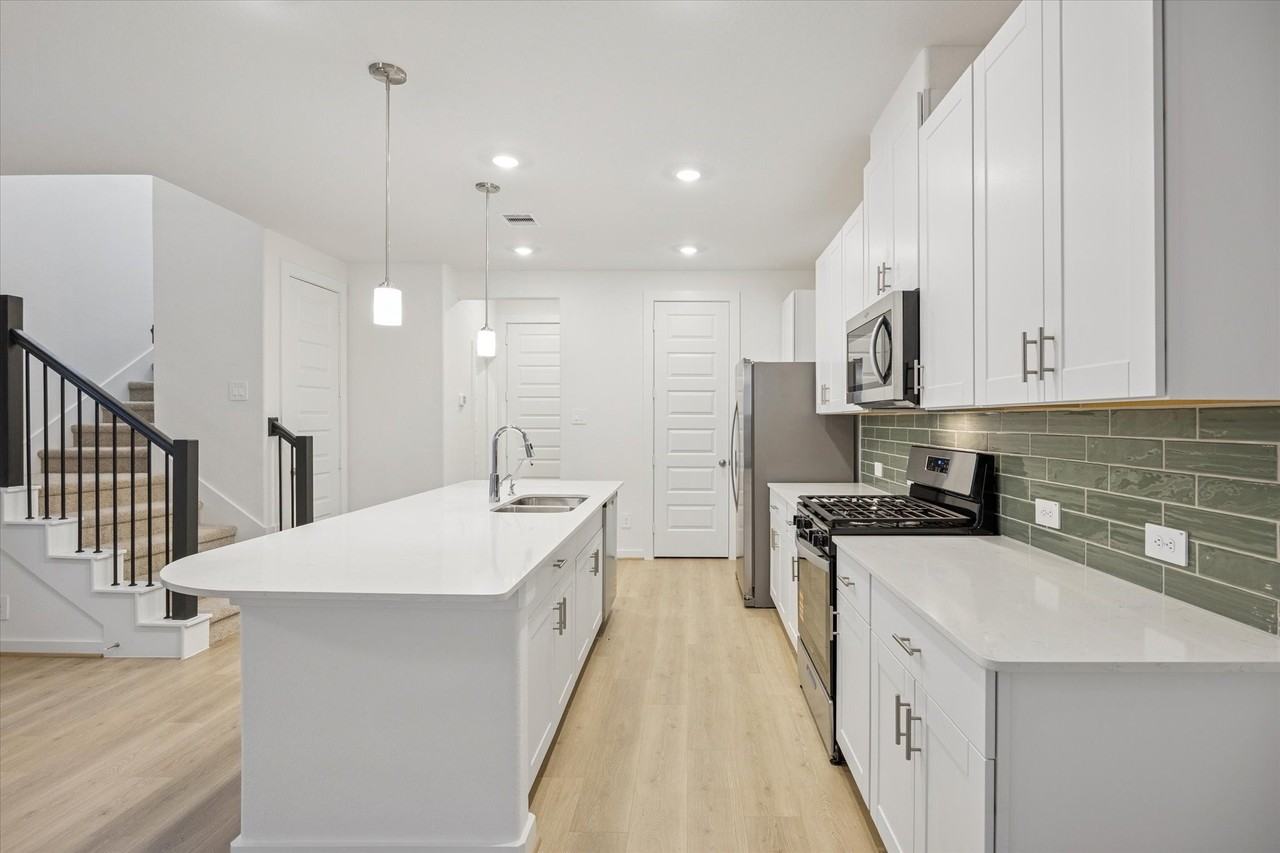 4113 Fig Grove St #4113 - Photo 5 of 22