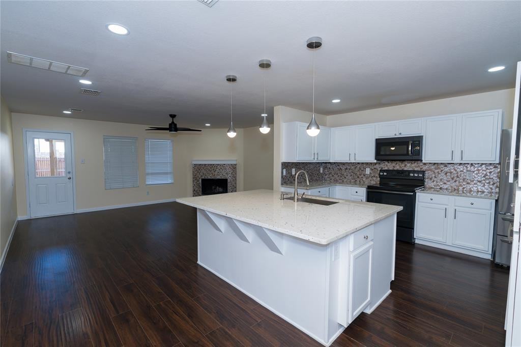 1717 Shawnee Trl #1717 - Photo 2 of 35