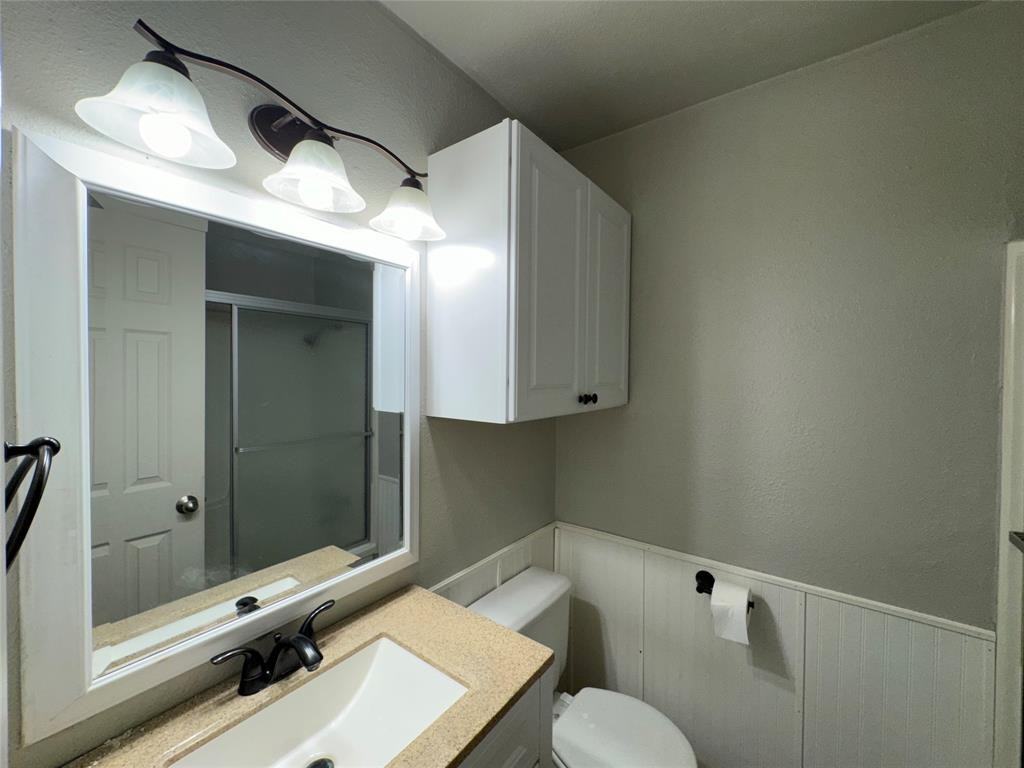 2004 Throckmorton St #2004 - Photo 2 of 24