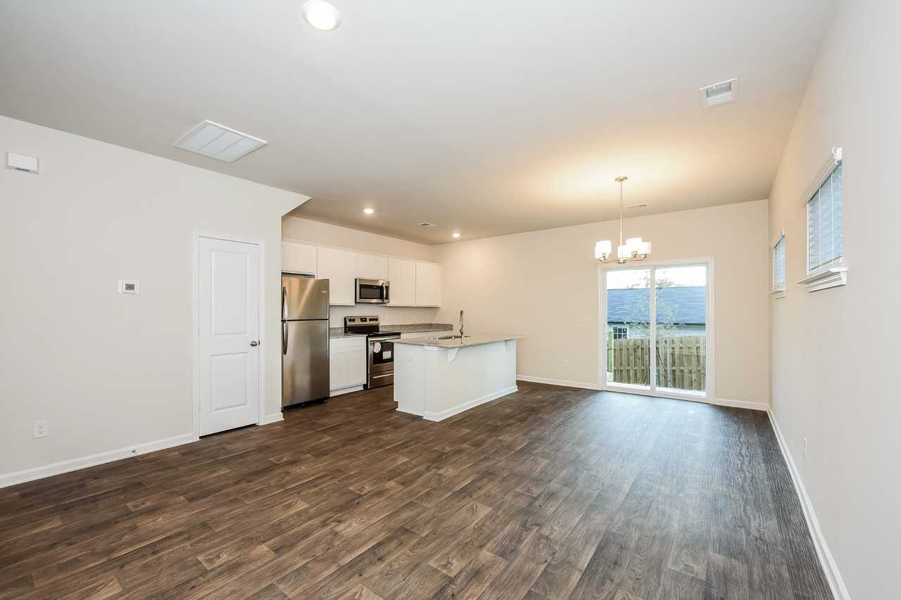 706 Wild Duck Ln - Photo 3 of 28