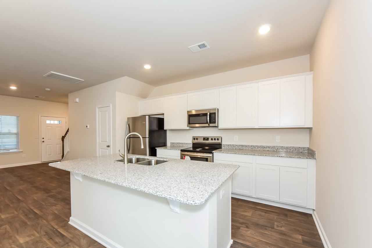 306 High Grove Way - Photo 7 of 29